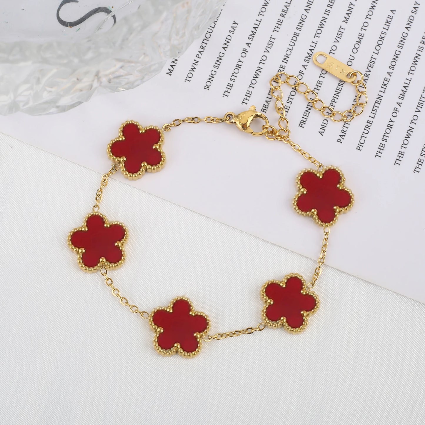 Pulseira Fivury com Pingentes de Trevo de 5 Folhas