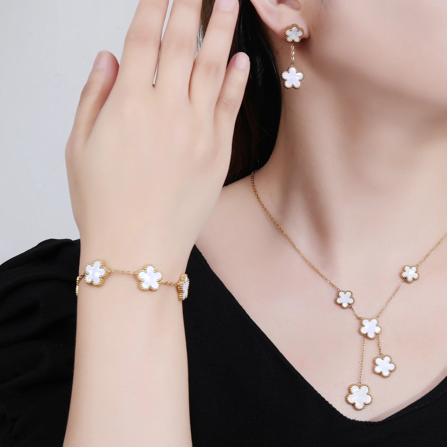 Pulseira & Colar Trevo De Cinco Folhas