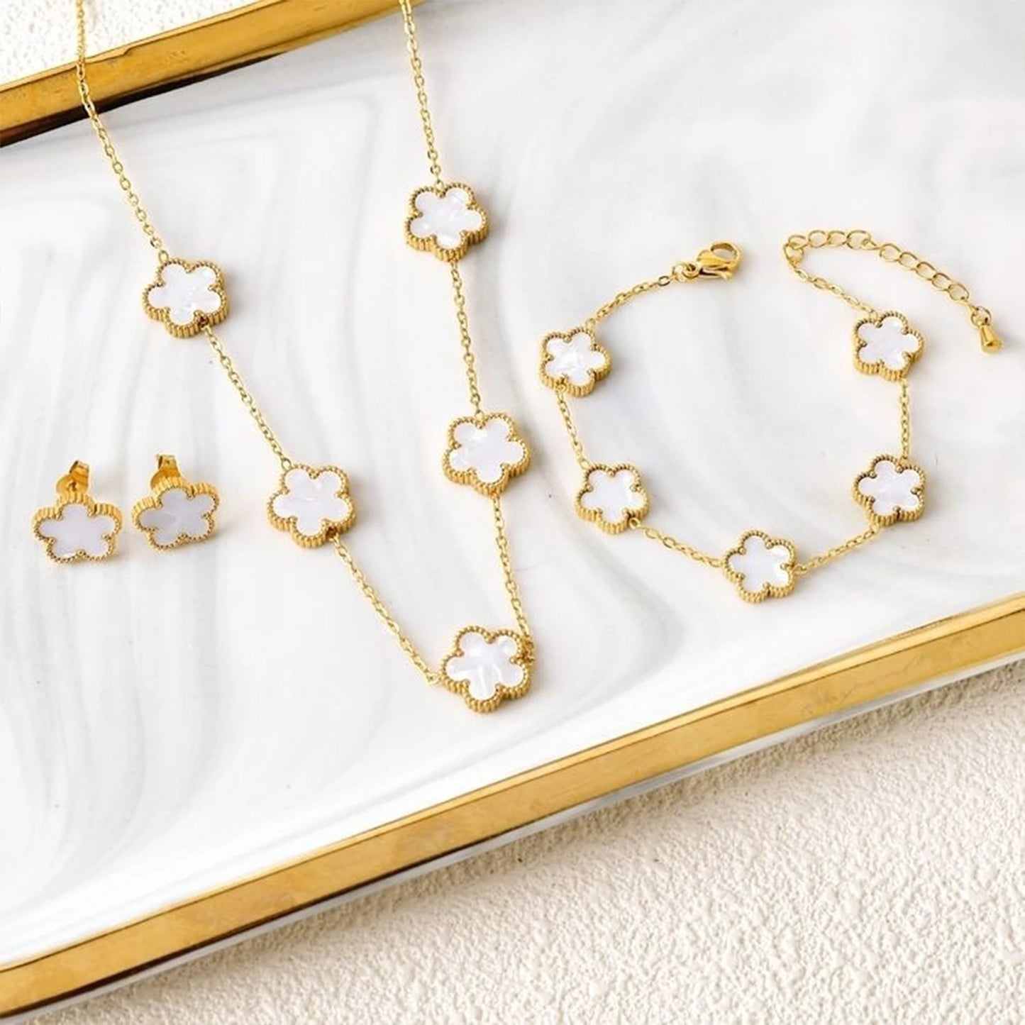 Pulseira & Colar Trevo De Cinco Folhas