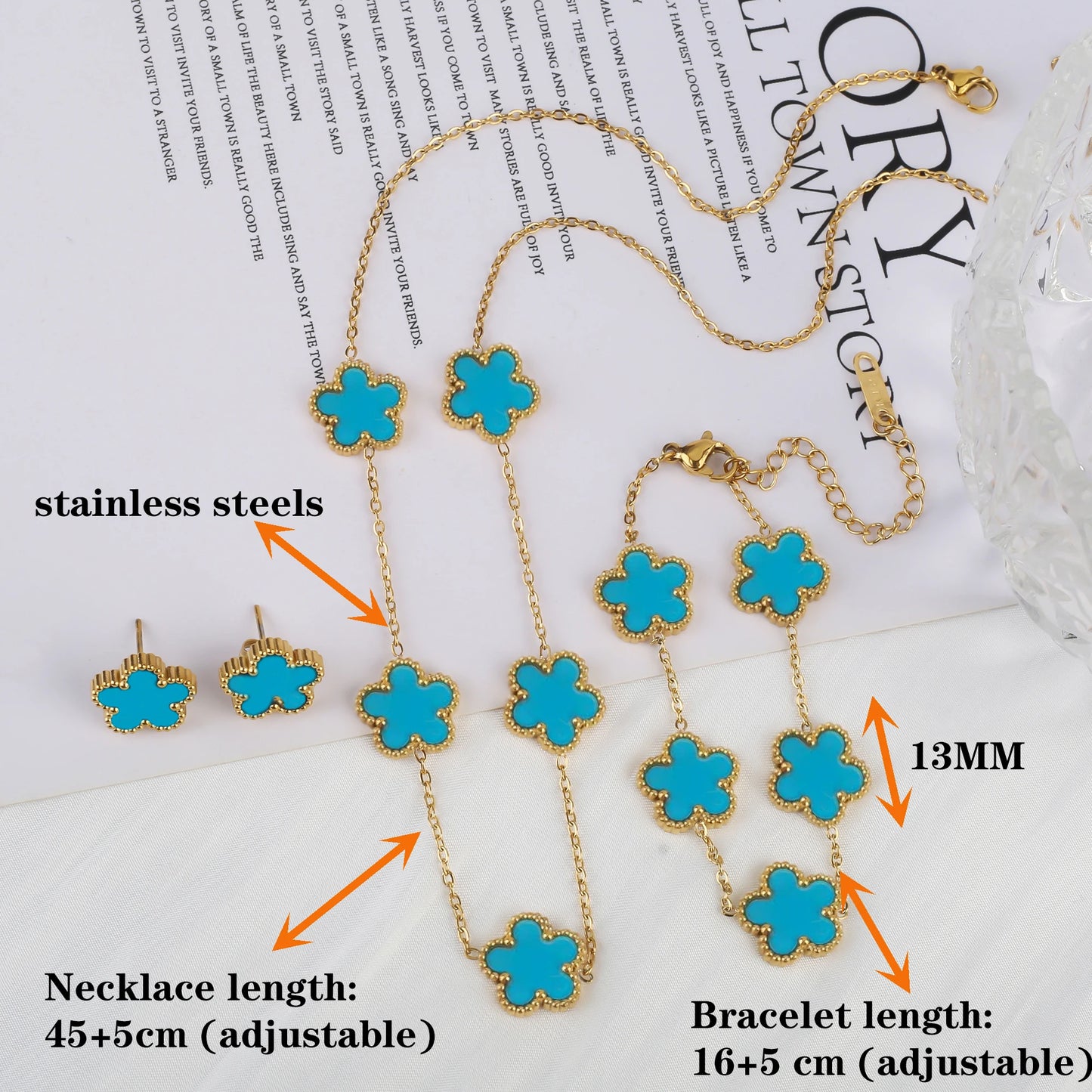 Pulseira Fivury com Pingentes de Trevo de 5 Folhas