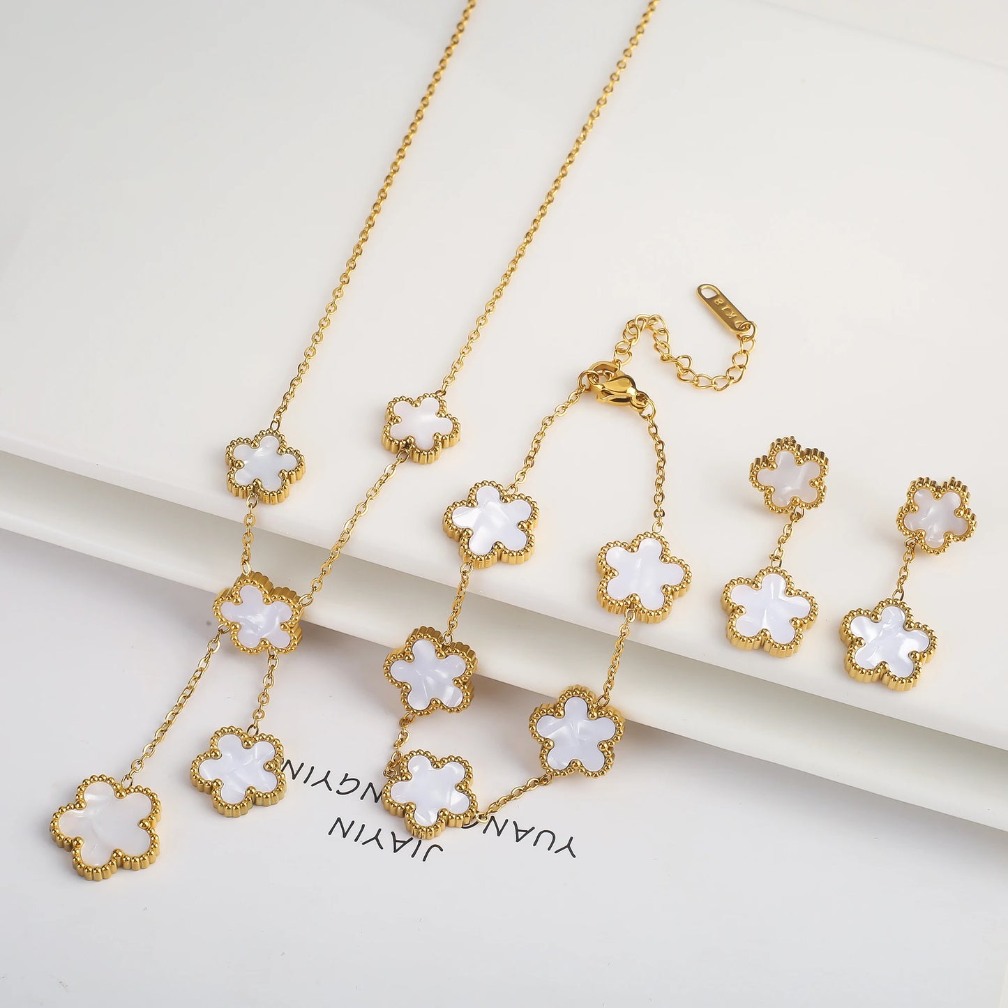 Pulseira & Colar Trevo De Cinco Folhas