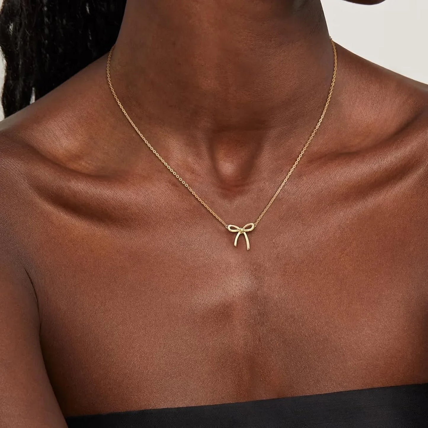 Colar com Laço Banhado a Ouro