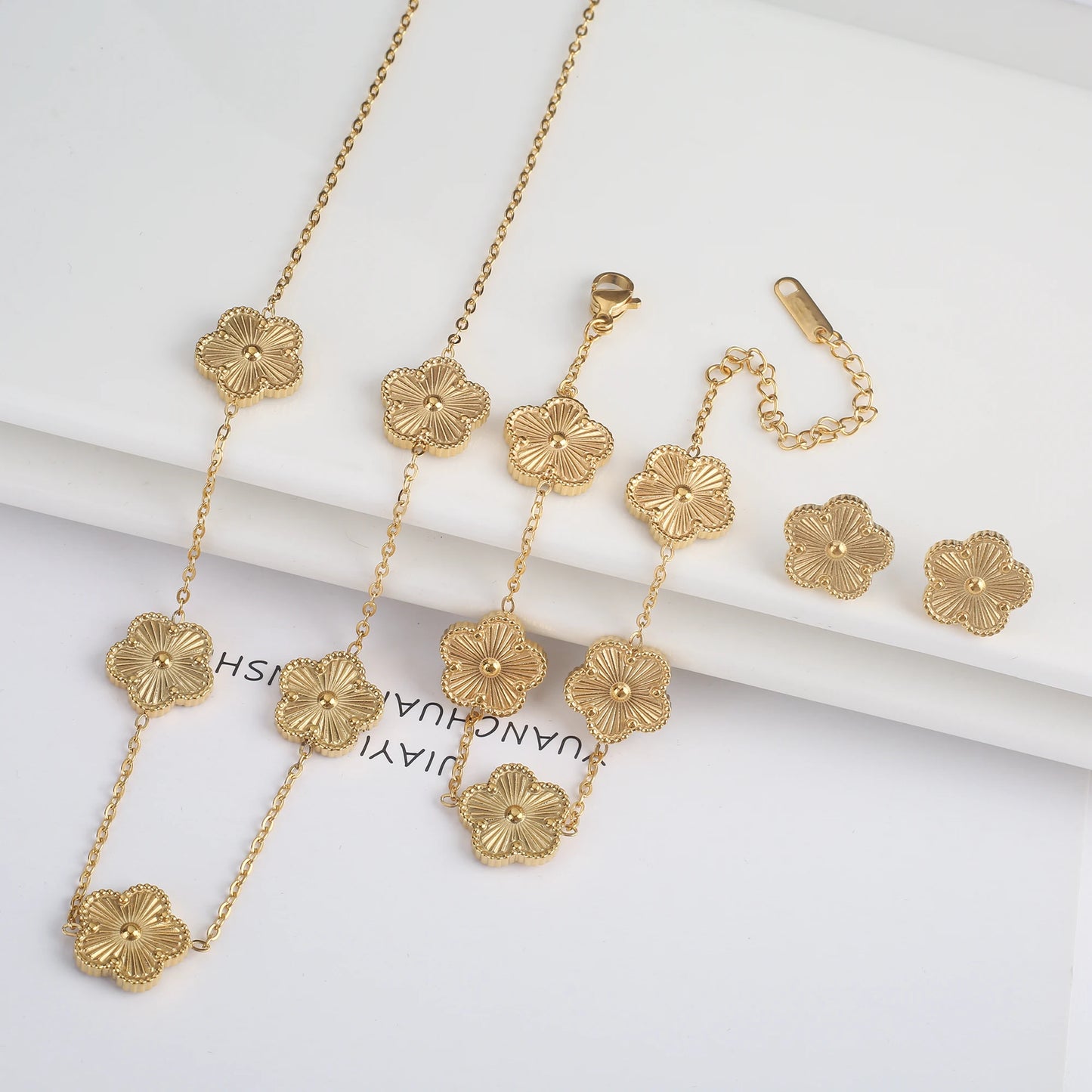 Pulseira & Colar Trevo De Cinco Folhas