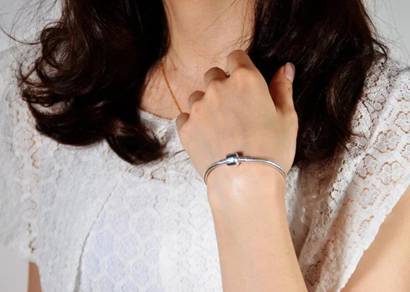 Pulseira Minimalista Doteffil com Pingente Prata